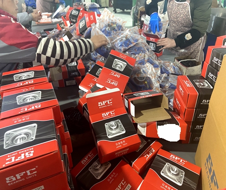 Pillow Block Ball Bearing UCF209-28 Pillow Block Ball Bearing UCF209-28