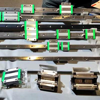 บล็อกนำทางขนาดลิเนียร์ EGW15SB/CB HIWIN