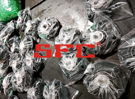 UCFC206 محمل كروي على شكل وسادة