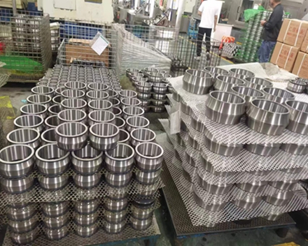 22213CA/WW33 Spherical Roller Bearing 22213CA/WW33 Spherical Roller Bearing